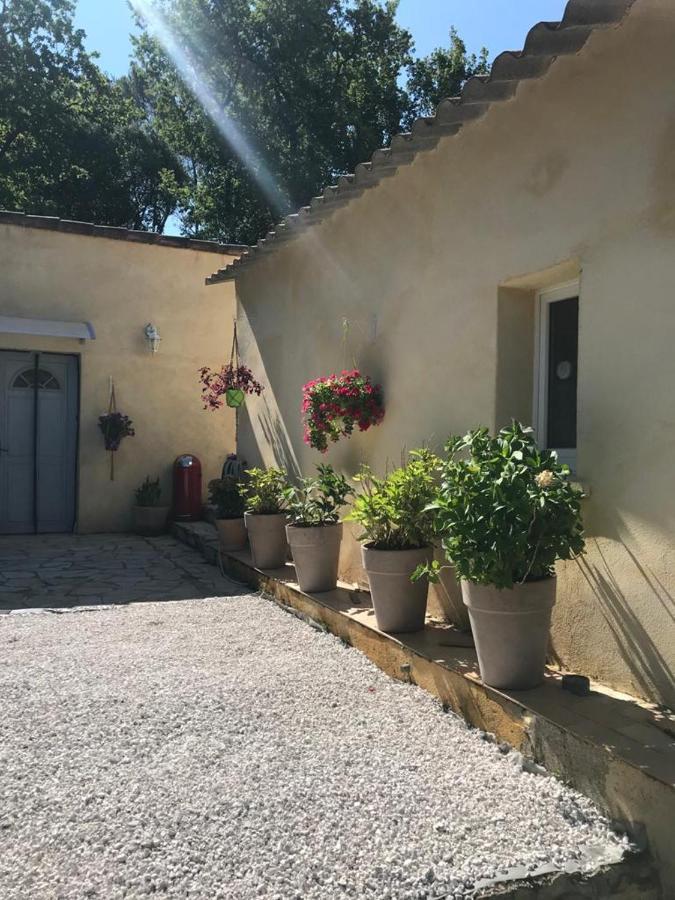 L'Escapade. Entre Aix Et Marseille, Studio Pleine Nature. Fuveau Buitenkant foto